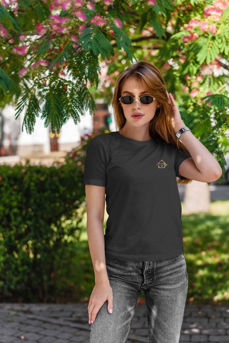 Aldawson Women T-shirt